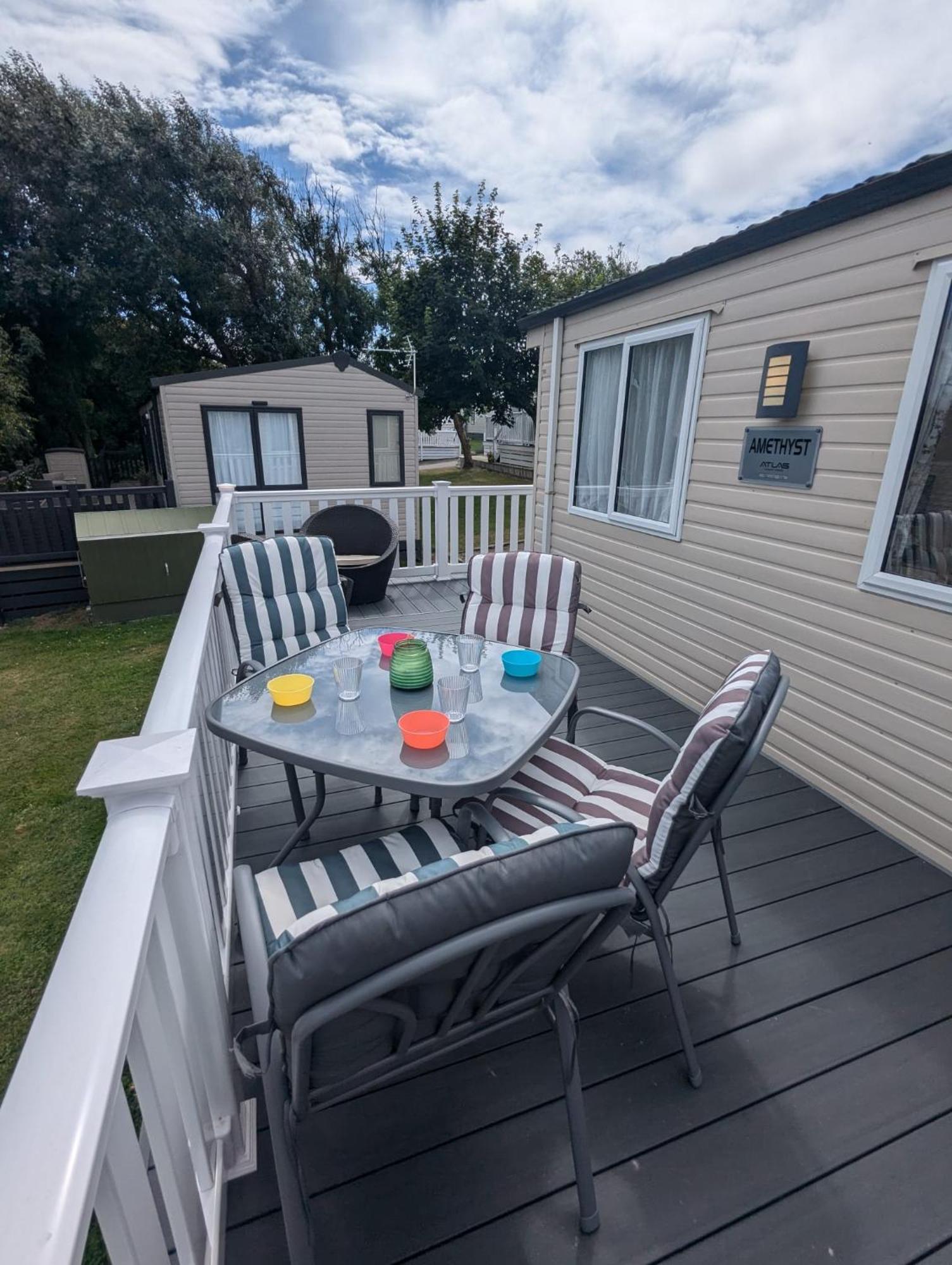 Lovely Bright And Airy Caravan On The 5 Star Shorefield Country Park Entertainment Passes Included Милфорд он Сий Екстериор снимка