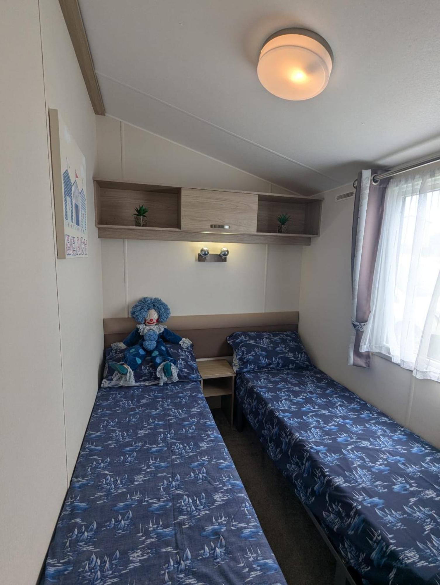 Lovely Bright And Airy Caravan On The 5 Star Shorefield Country Park Entertainment Passes Included Милфорд он Сий Екстериор снимка